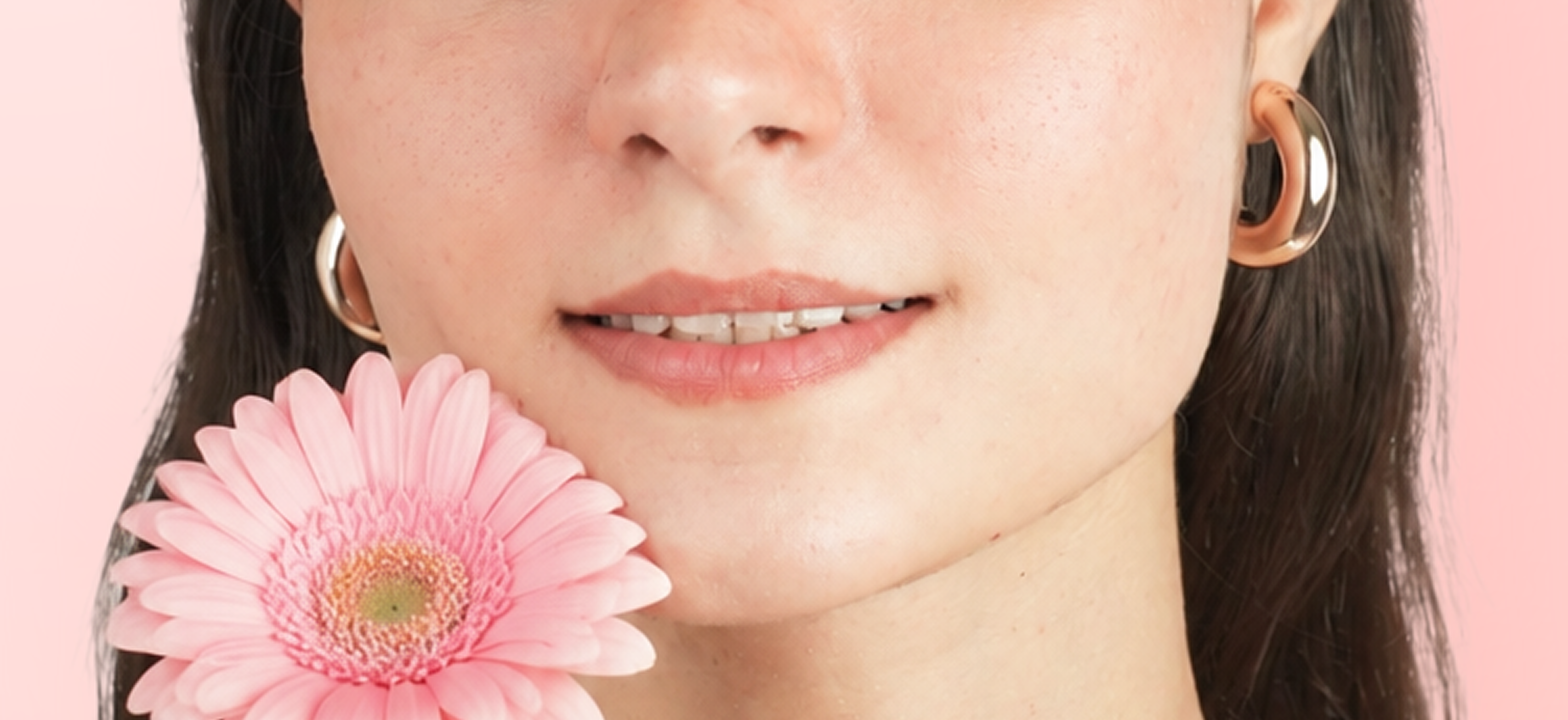 Amaé model detail view with pink flower